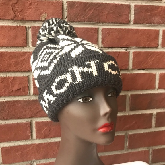 •MONCLER BEANIE 100% WOOL HAT POM POM LOGO BRAND - Picture 2 of 15